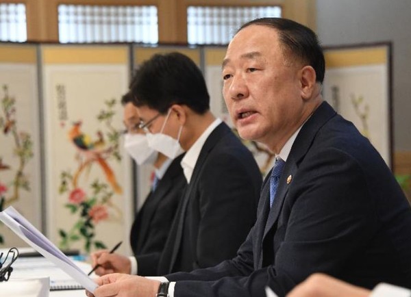 ▲홍남기 경제부총리 (사진출처=기획재정부 홈페이지)