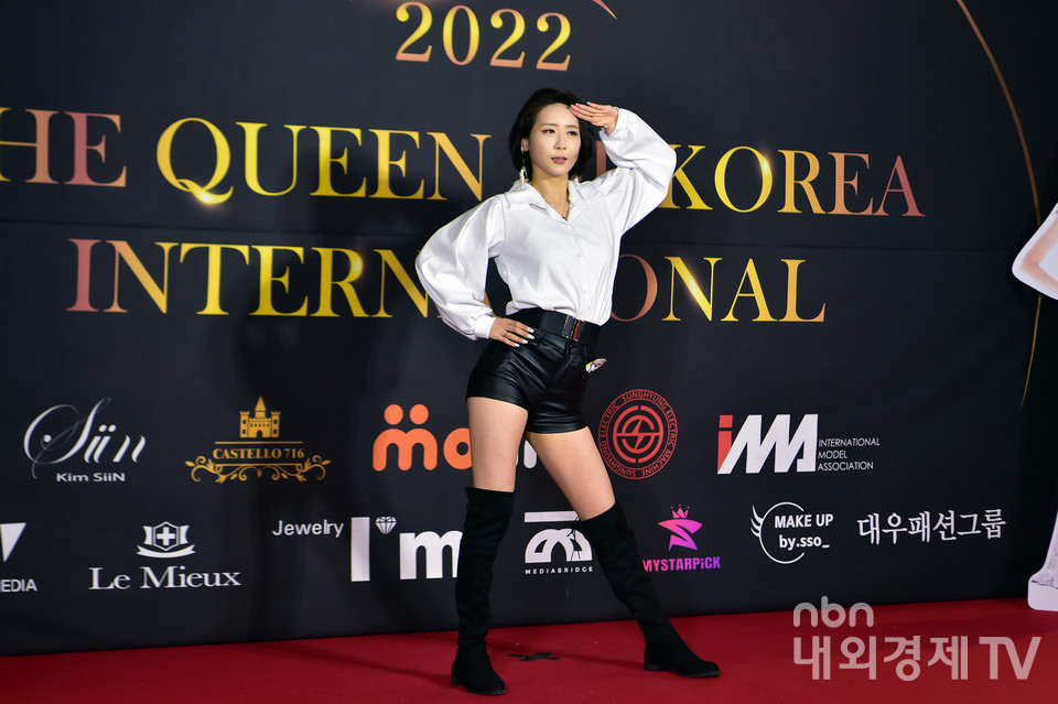 파워풀한 댄스 선보인 참가번호 13번 조윤희.