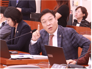 국회 문화체육관광위원회 소속 정연욱 의원(국민의힘)[사진=정연욱 의원실]