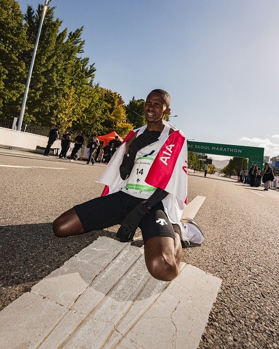 사진: 데상트 글로벌 애슬릿 리틀 닉 킷툰두, JTBC 서울 마라톤 우승