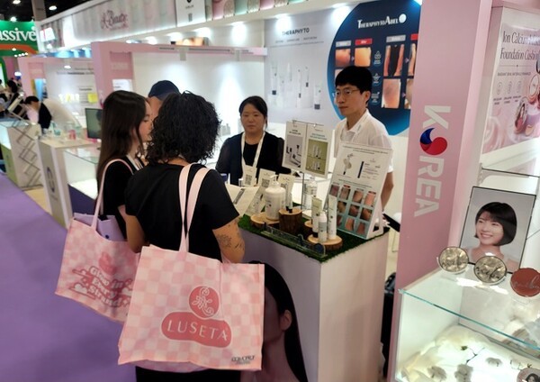 카보엑스퍼트, 미국 코스모프로프 참가...북미 유통망 확대 추진 - 뉴스 썸네일 이미지